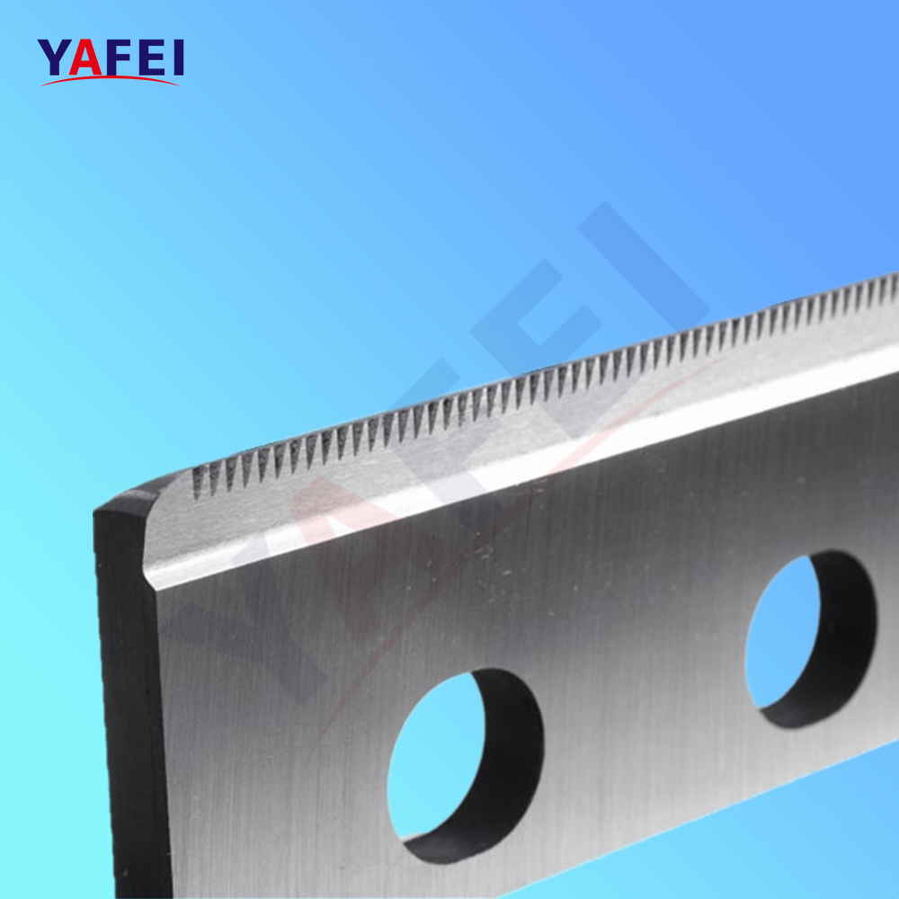 Toothed Serrated Cross Cutting Blades